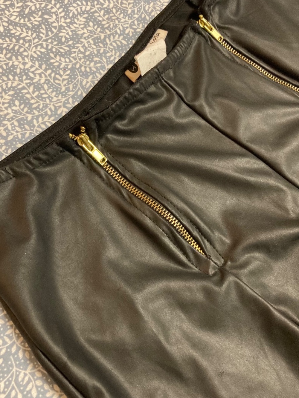 Faux Leather Hot Pants Short Shorts Black Size Small - Picture 3 of 11